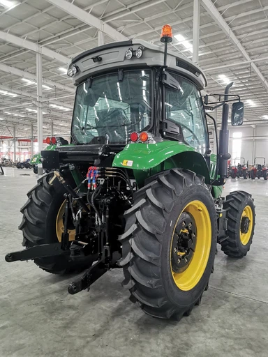 Tracteur agricole chinois 150HP 1504 4WD 4X4
